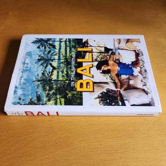 Assouline – In The Spirit of Bali  (2016) - Picture 2 of 16